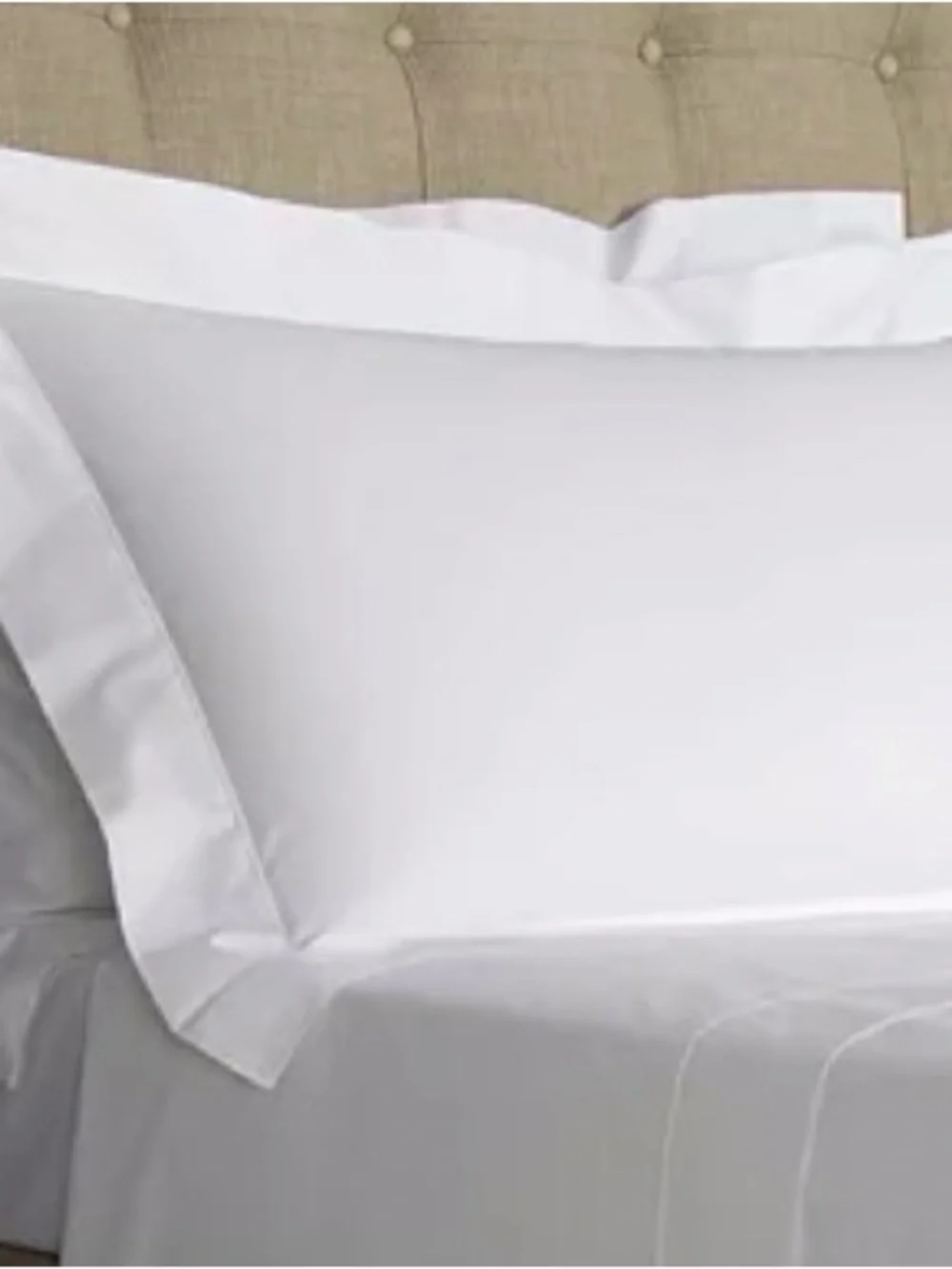 SET 2 Standard Frette Grace White 600 Thread Count Sham ( New outages)
